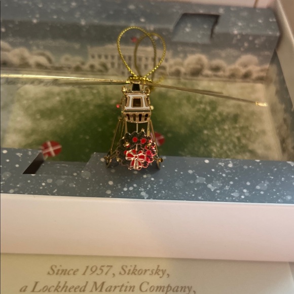The White House Historical Association Christmas Ornament 2019 - Picture 4 of 5